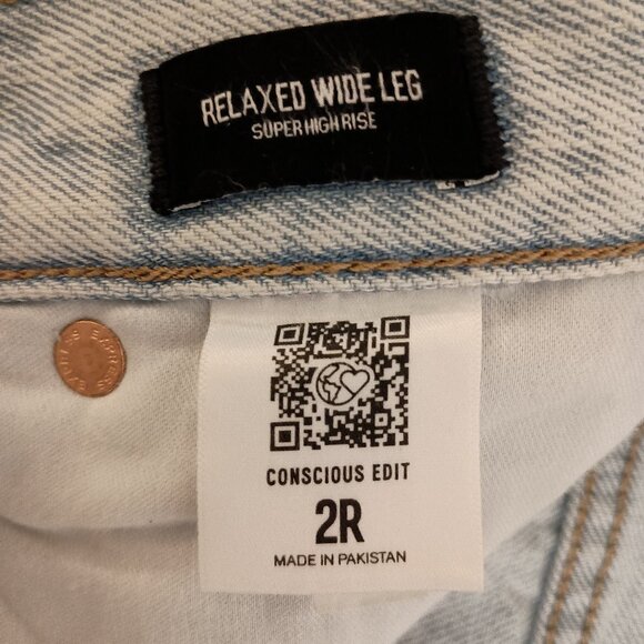 Express Light Denim Relaxed Wide Leg Super High Rise Cotton Jeans Women’s 2R NWT - Picture 9 of 15